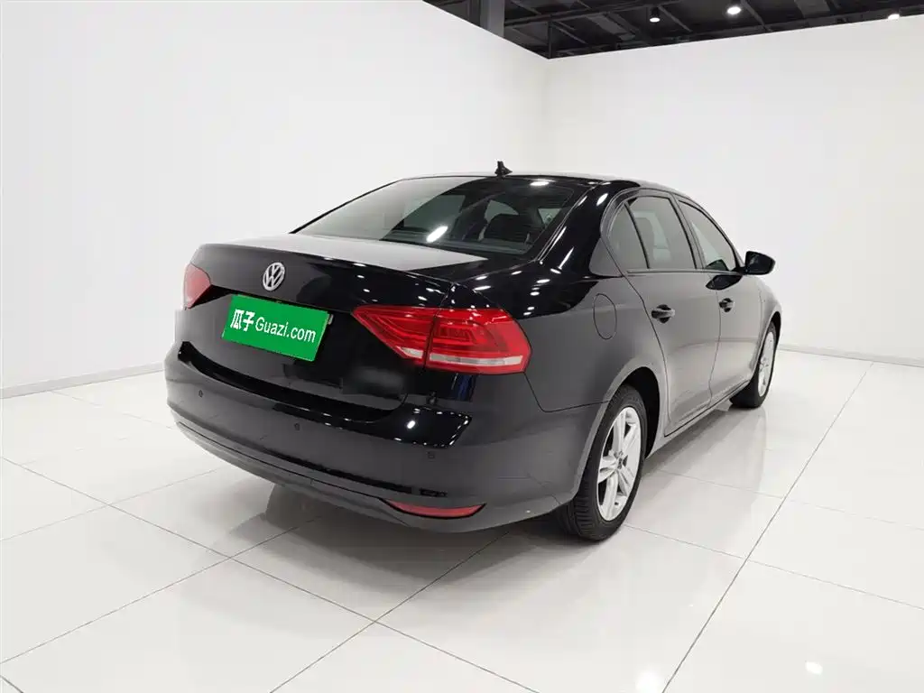 Volkswagen Lavida 2017 1.6L Automatic Trend Edition фото 6