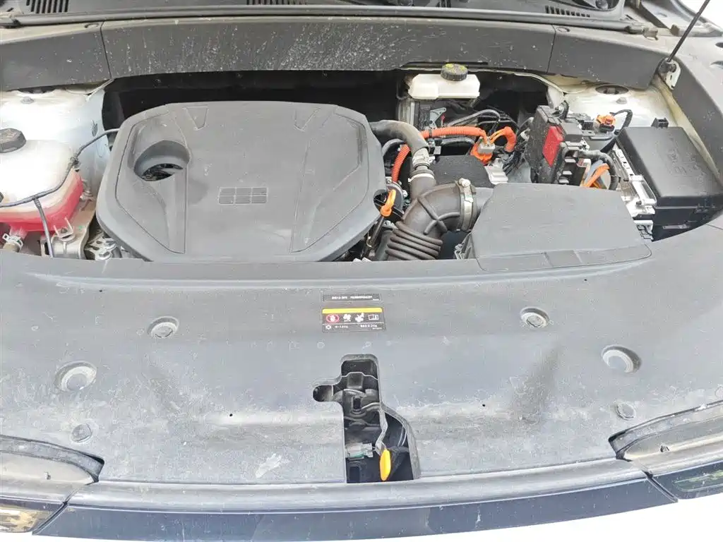 Geely Galaxy Galaxy L7 2025 Model EM-i 115km Long Range Edition фото 17