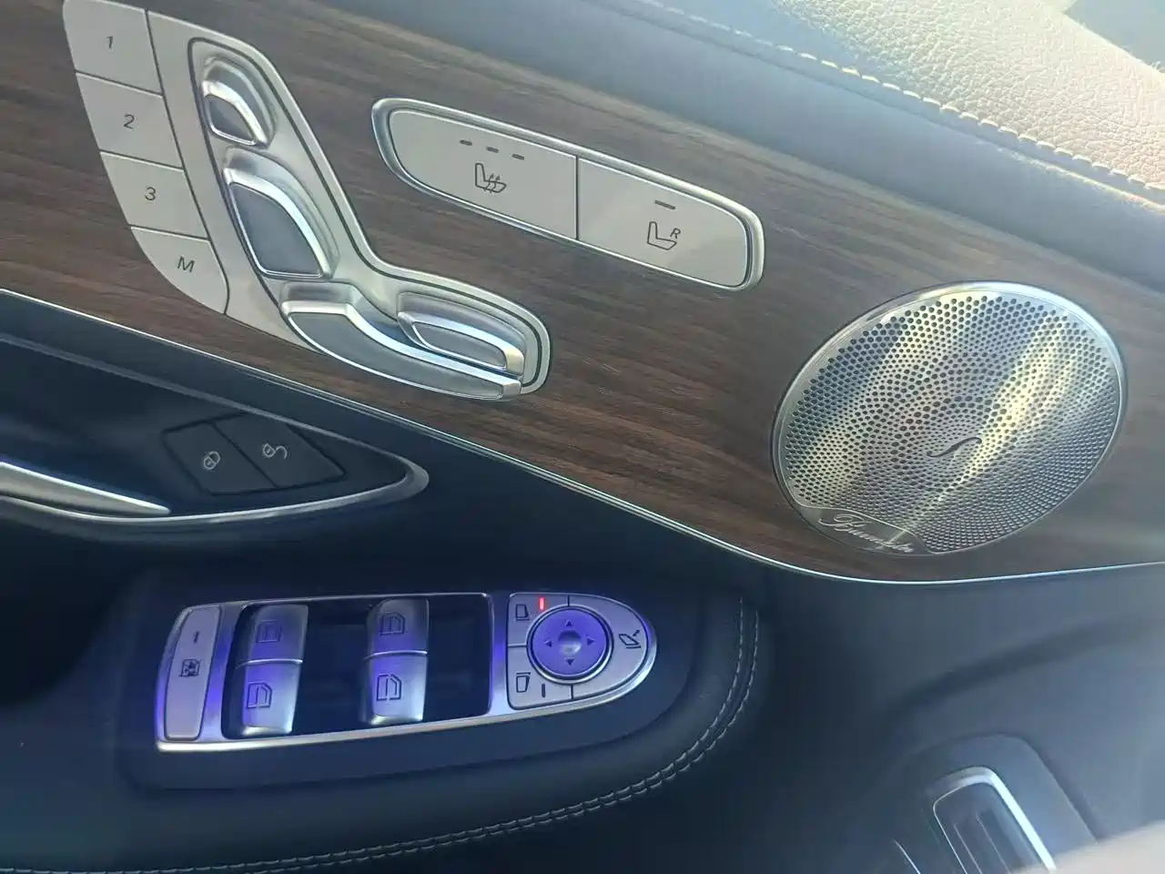 Mercedes-Benz GLC 2021 GLC 300 L 4MATIC Sporty фото 11