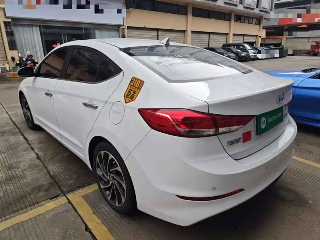 Hyundai Elantra 2019 1.5L CVT Smart Elite фото 5