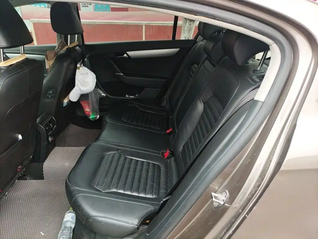 Volkswagen Magotan 2015 1.8TSI Leading фото 18
