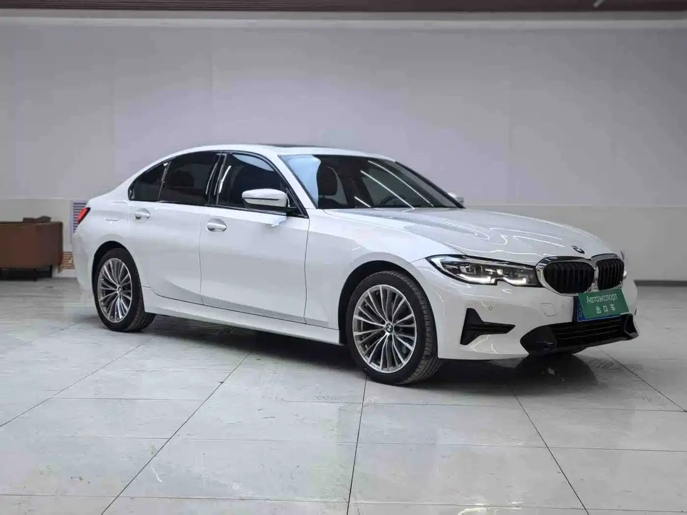 BMW 3 Series 2022 320i Sport Package фото 3