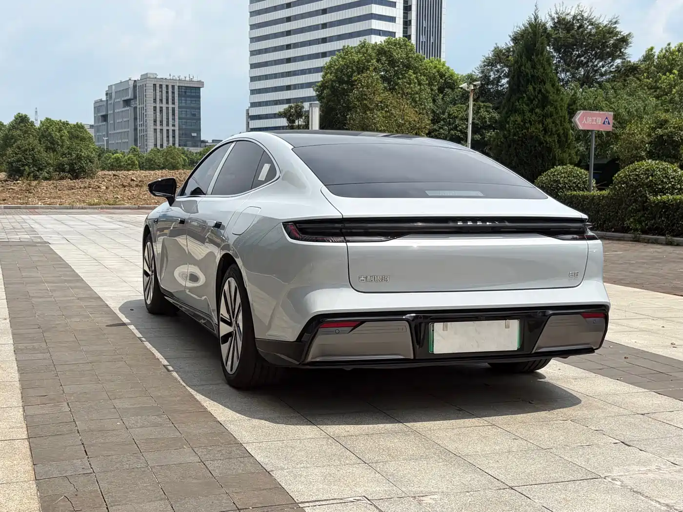 Geely Galaxy Galaxy E8 2024 2024 665km RWD Starship Voyager Edition