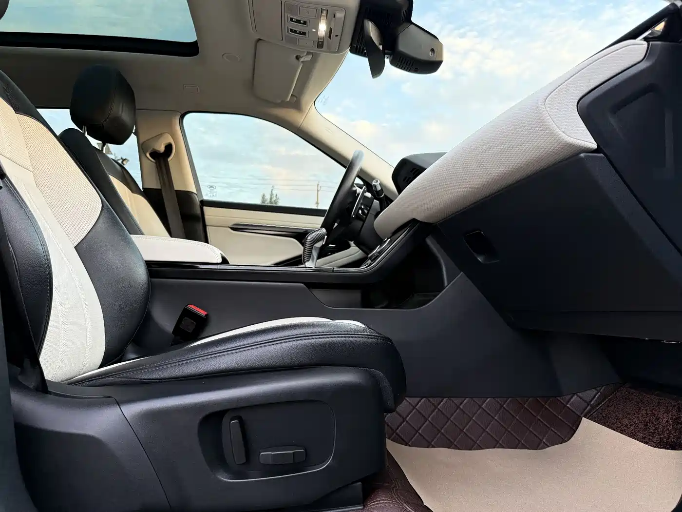 Land Rover Range Rover Evoque 2021 Range Rover Evoque L 249PS R-Dynamic S Performance Edition фото 20