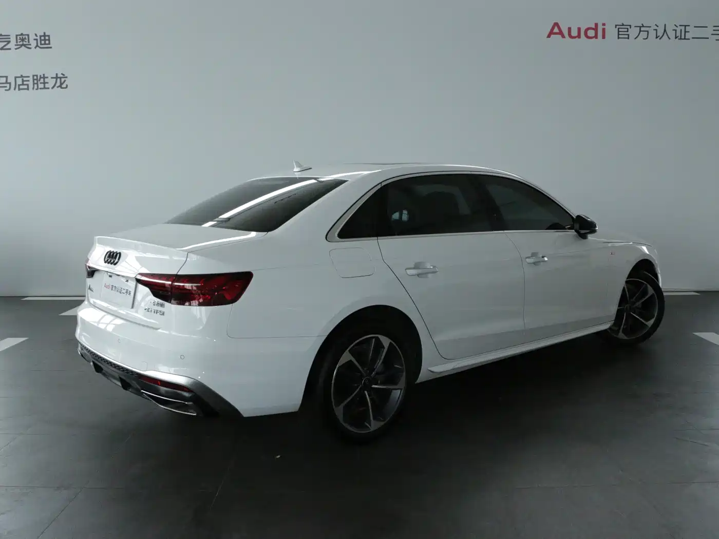 Audi A4L 2023 40 TFSI Fashion Dynamic фото 4