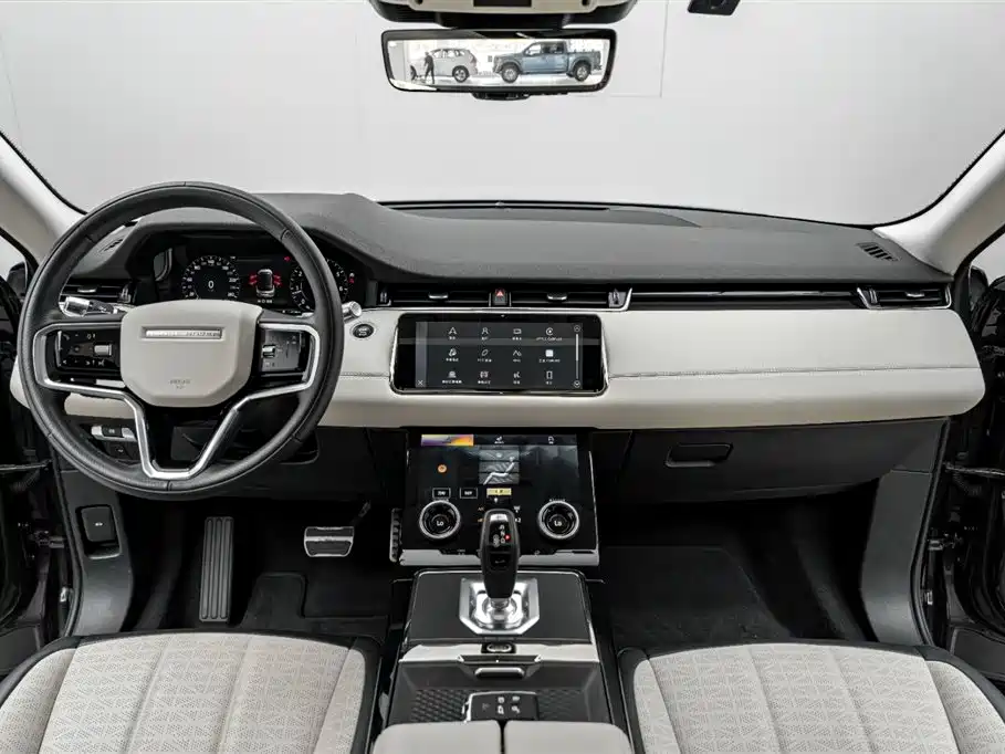 Land Rover Range Rover Evoque 2021 Range Rover Evoque L 249PS R-Dynamic First Edition Launch Edition фото 29