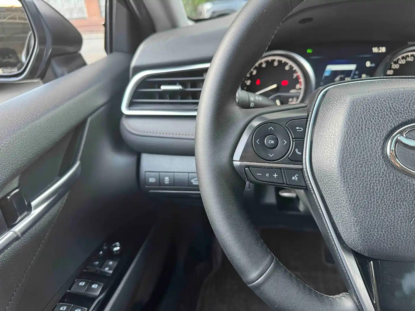 Toyota Camry 2019 2.5G Luxury (China V) фото 15