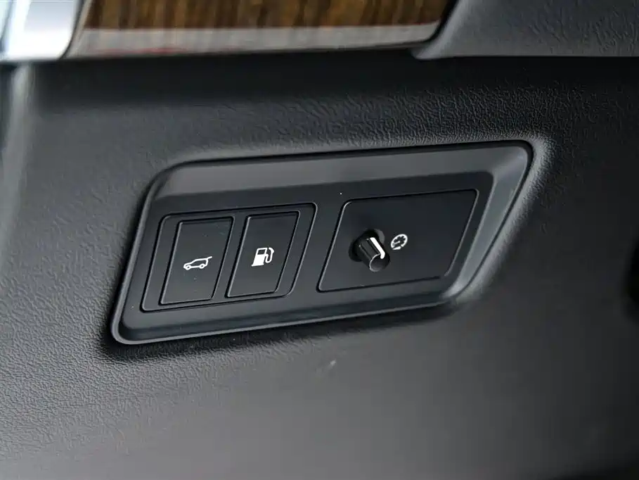 Land Rover Range Rover Sport PHEV 2018 Model P400e фото 33