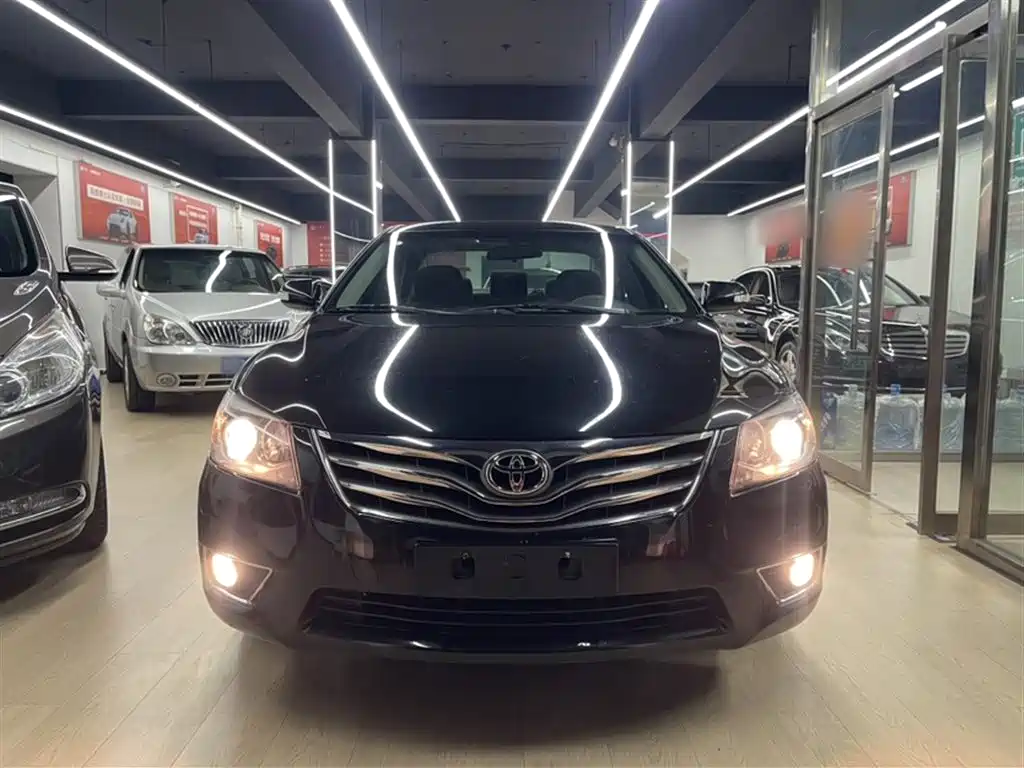 Toyota Camry 2013 200E Classic Elite Edition фото 14