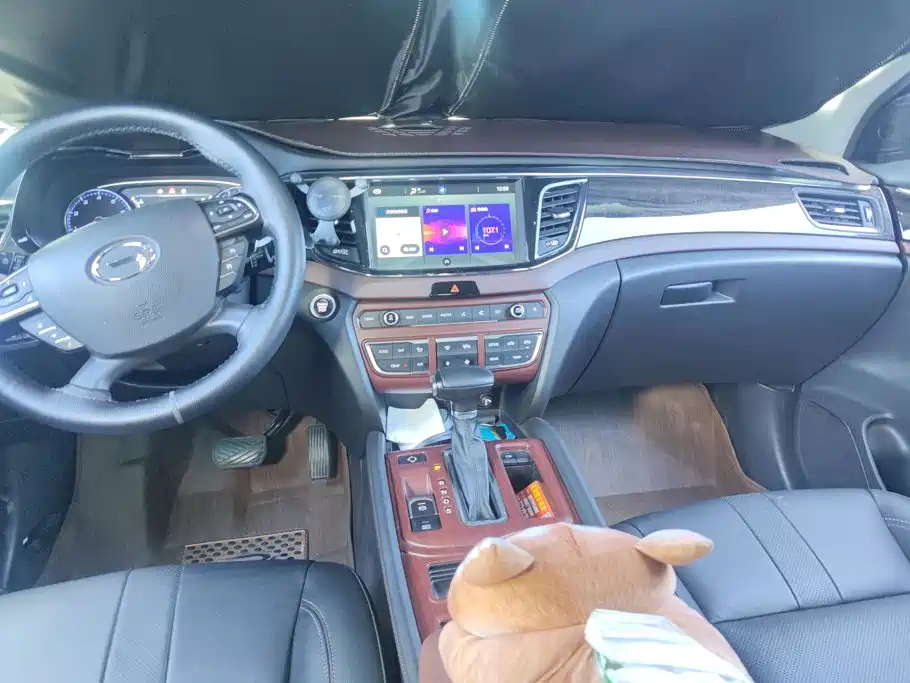 GAC Trumpchi Trumpchi GS8 2017 2017 320T 2WD Luxury Smart Connect (7-seater)
