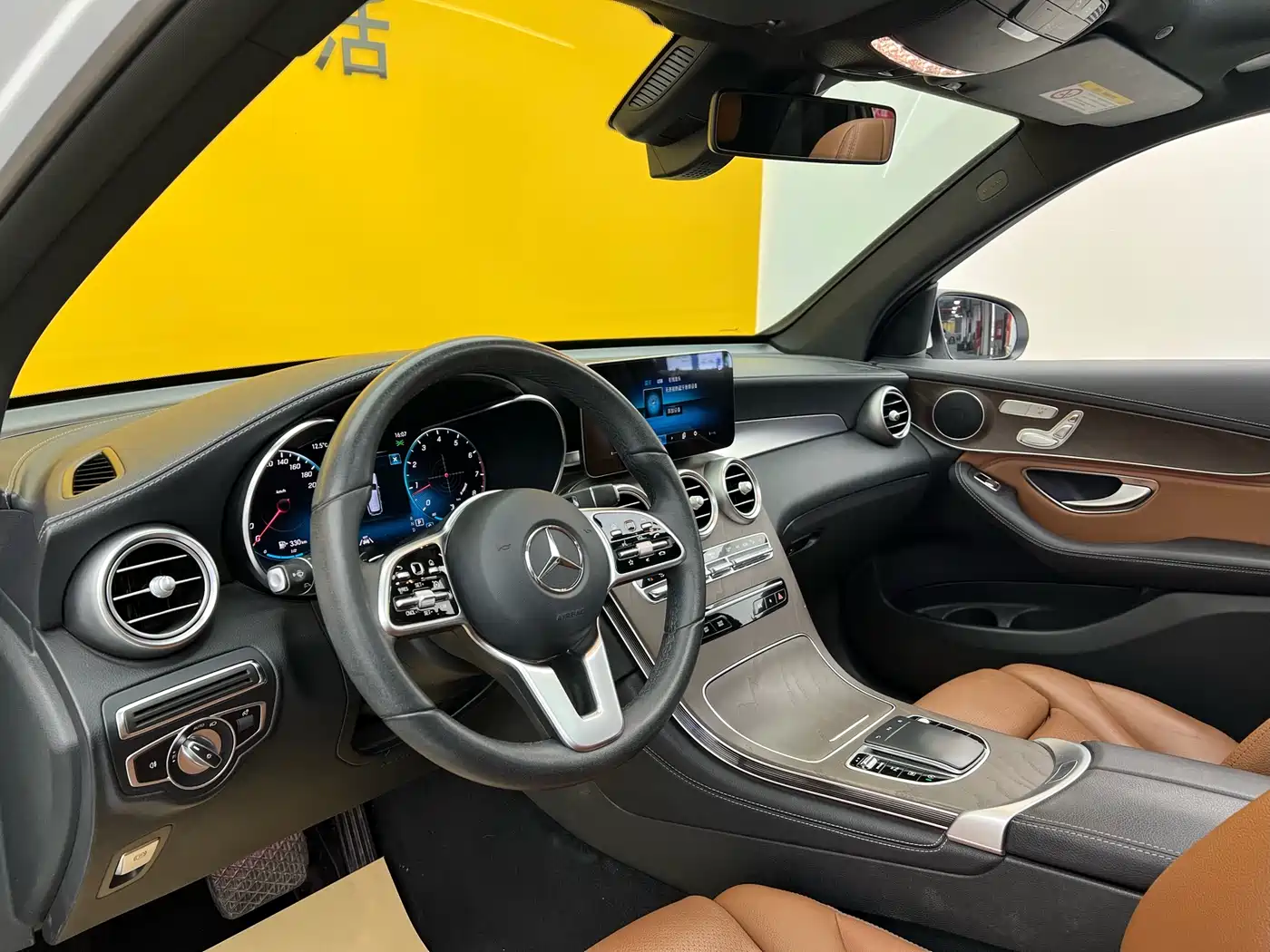 Mercedes-Benz GLC 2020 Facelift GLC 300 L 4MATIC Dynamic фото 5