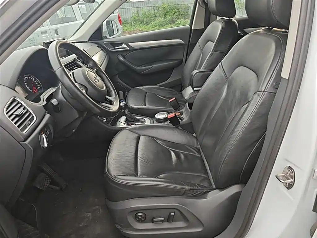 Audi Q3 2013 35 TFSI quattro Technology фото 15