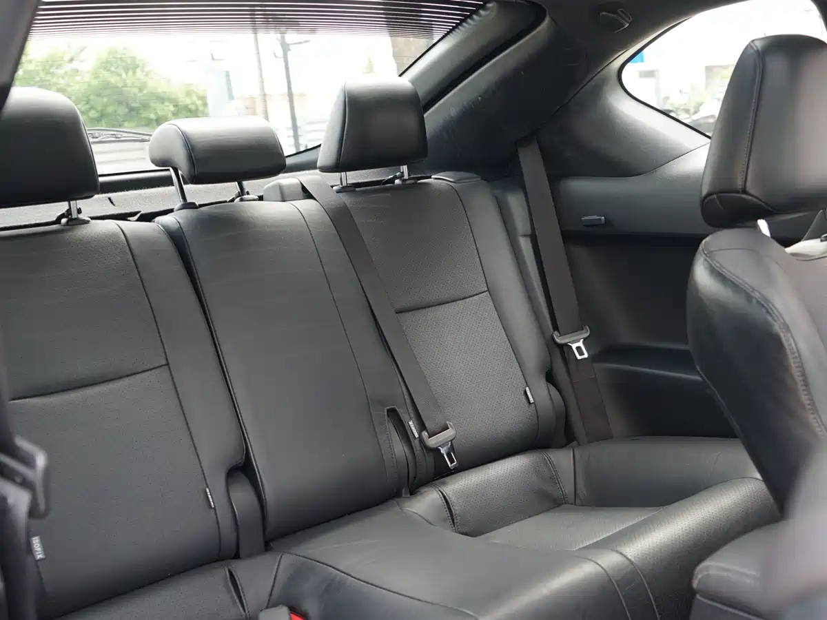 Toyota Zelos 2011 2.5L Standard Edition фото 18