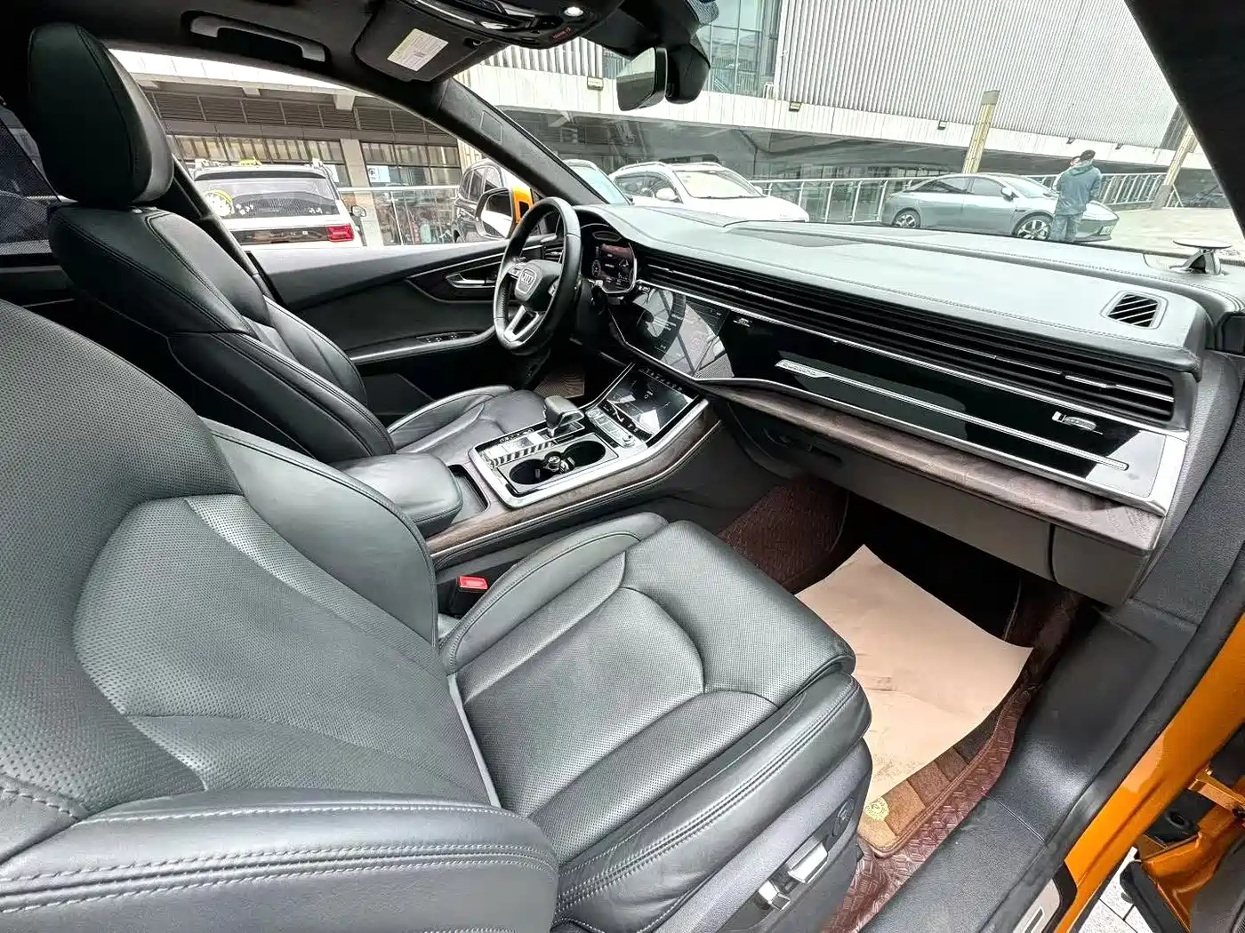 Audi Q8 2019 55 TFSI Supreme Limited Edition фото 5