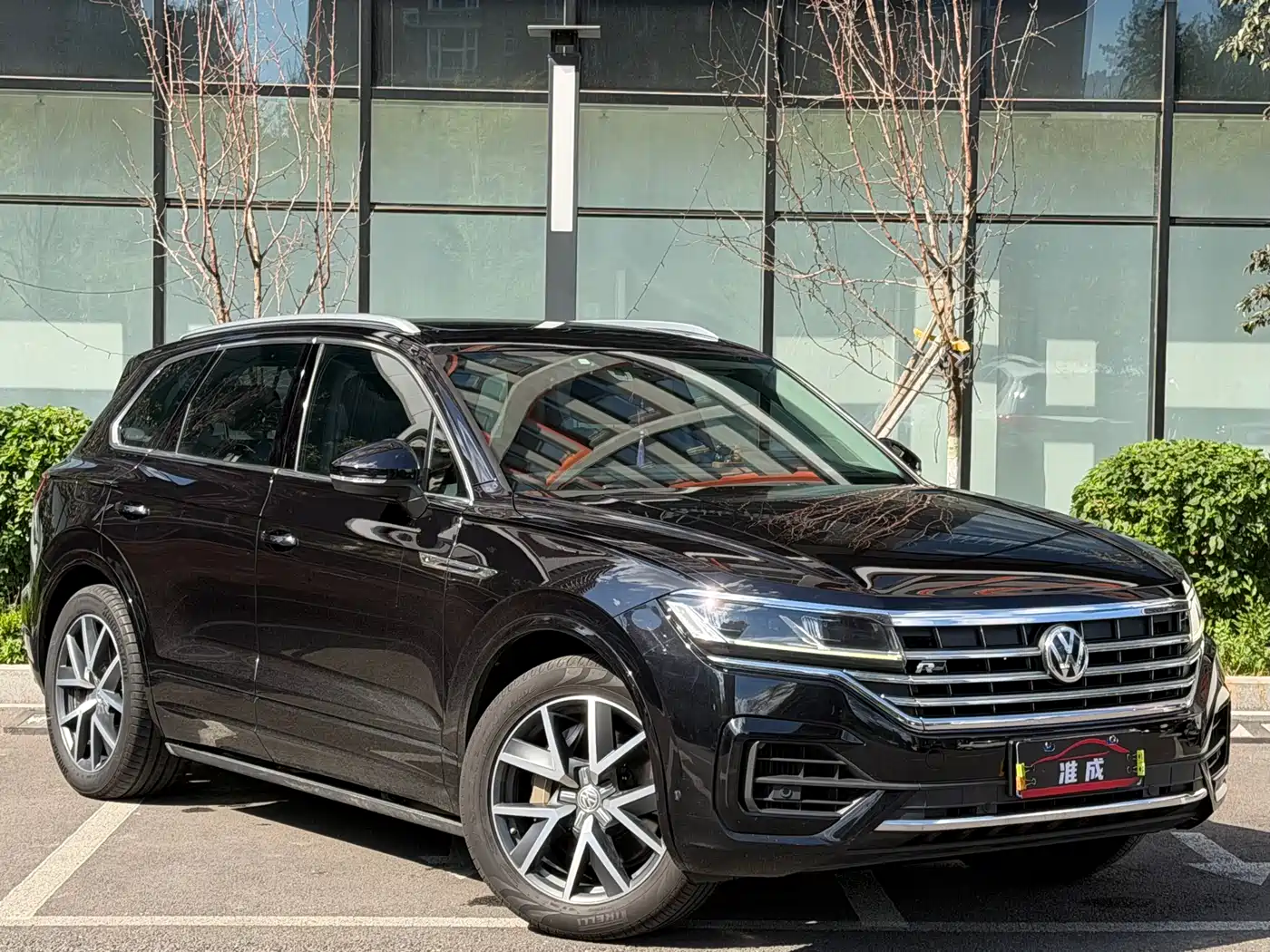 Volkswagen Touareg 2019 3.0TSI Sharp Edge Edition China VI фото 3