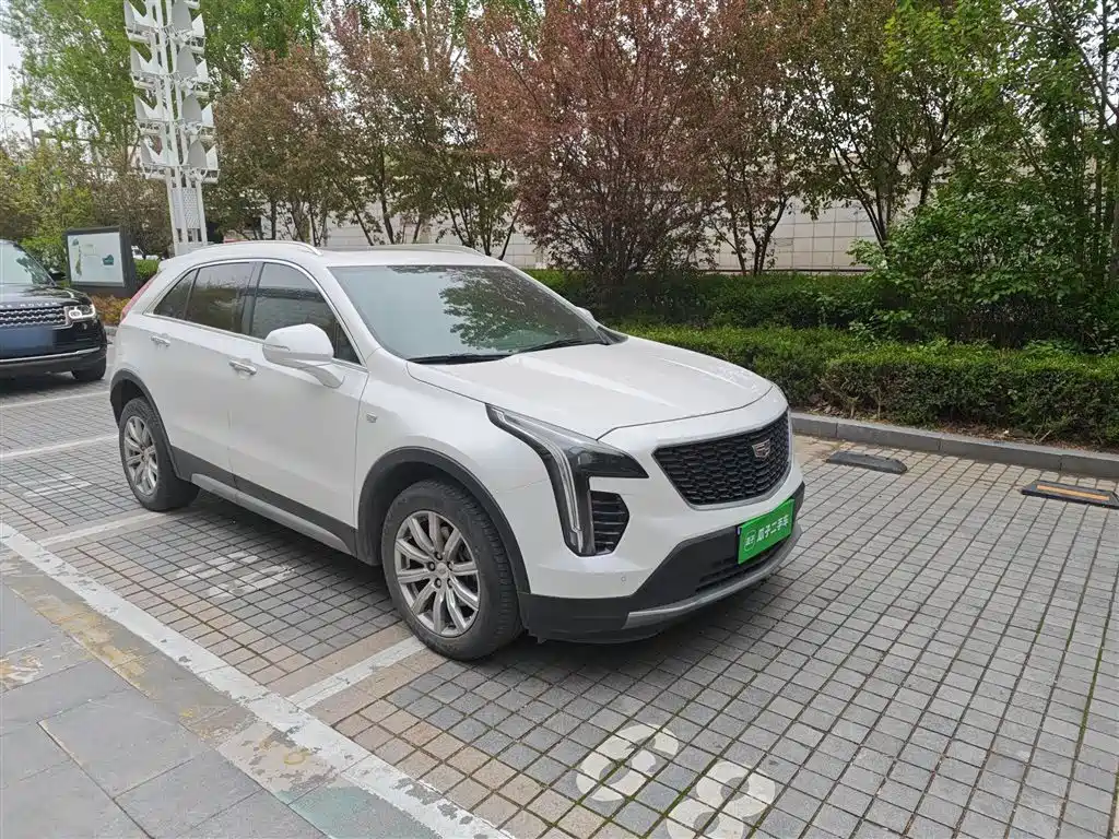 Cadillac XT4 2020 28T FWD Leading Trim фото 37