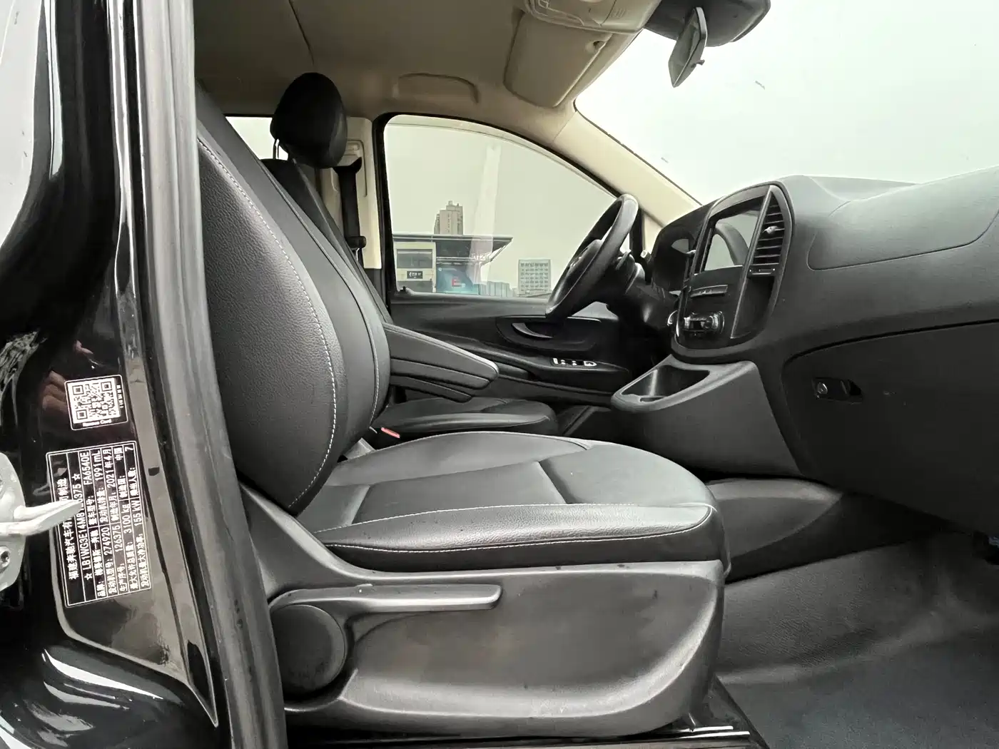 Mercedes-Benz Vito 2021 2.0T Elite 7-Seater фото 14