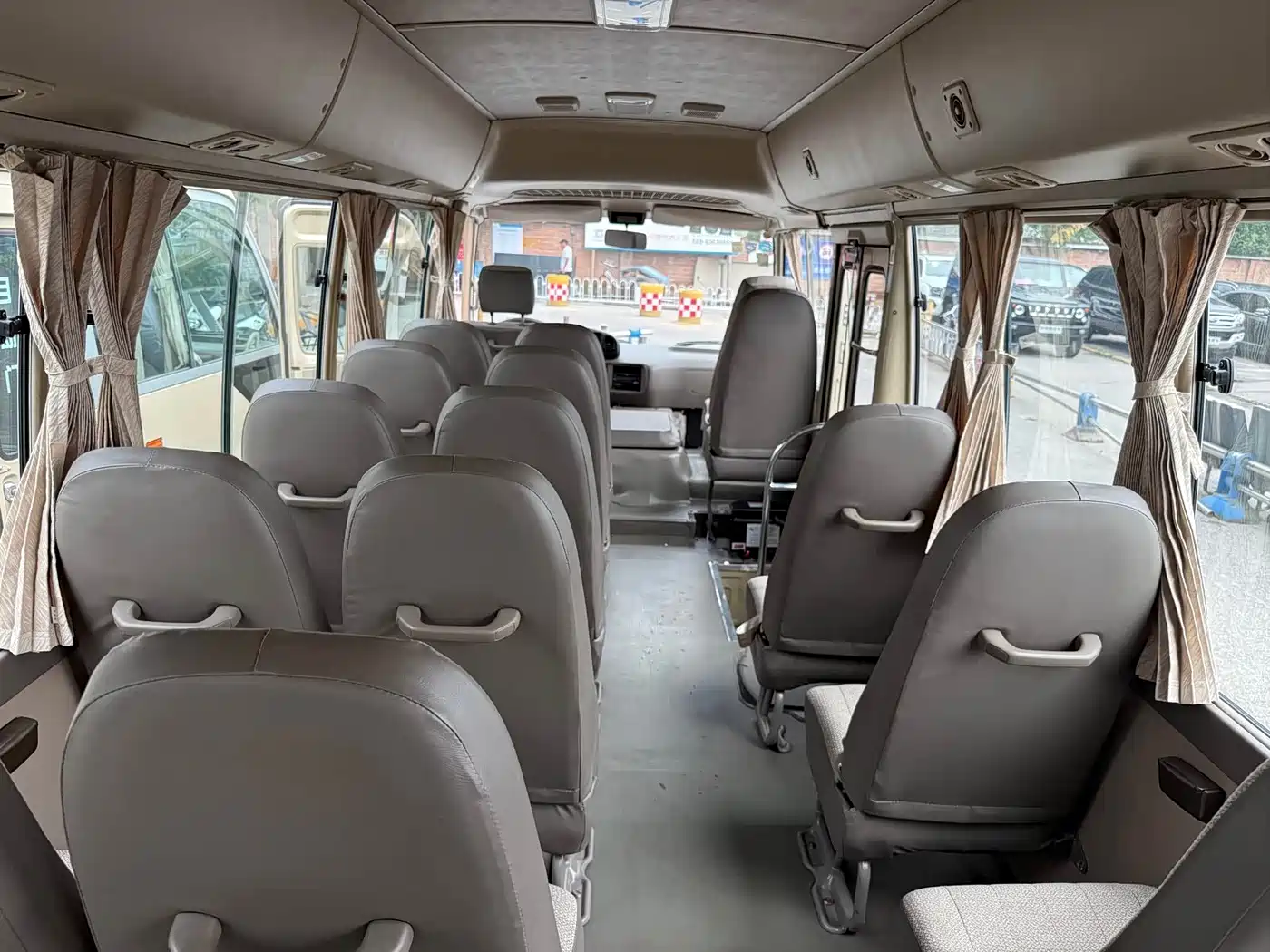 Toyota Coaster 2009 2007 2.7L Gasoline Premium Upgrade Edition 23-seater