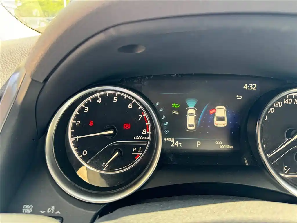Toyota Camry 2021 2.5G Luxury Edition фото 5