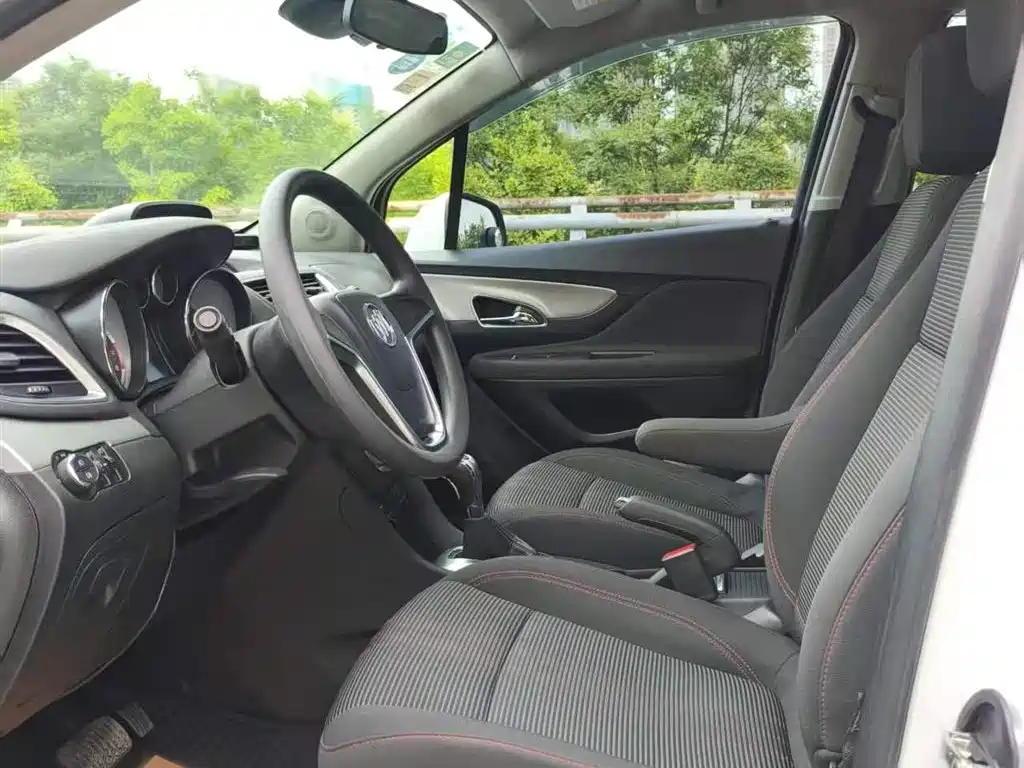 Buick Encore 2015 1.4T Automatic 2WD Urban Elite фото 6