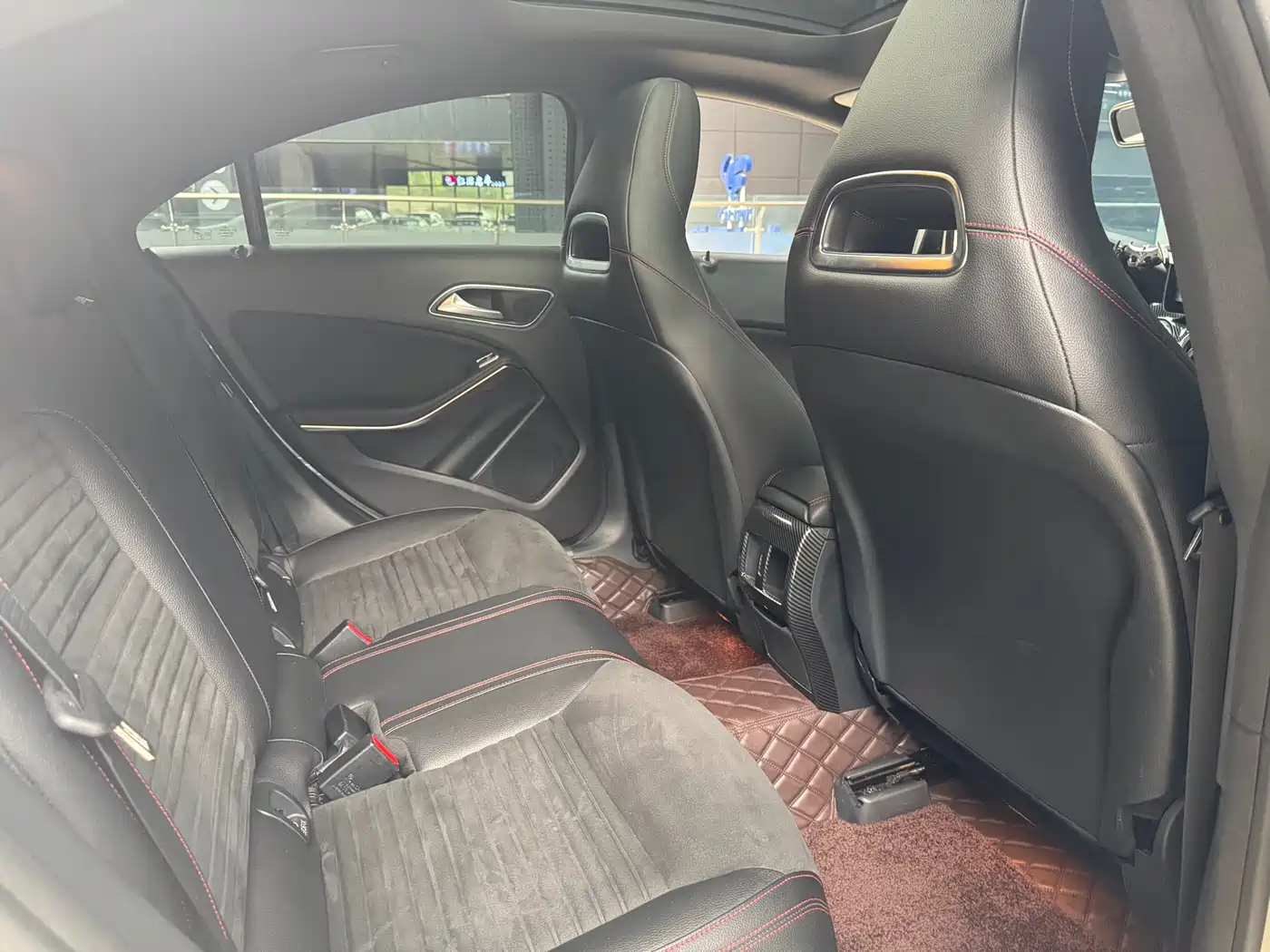 Mercedes-Benz CLA (Import) 2017 Facelift CLA 220 4MATIC фото 7