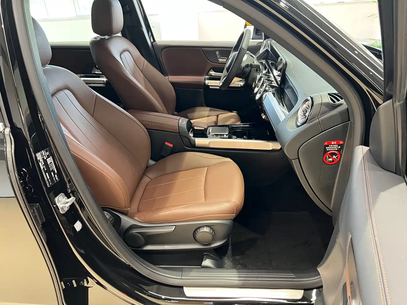 Mercedes-Benz GLB 2024 GLB 220 Dynamic фото 8