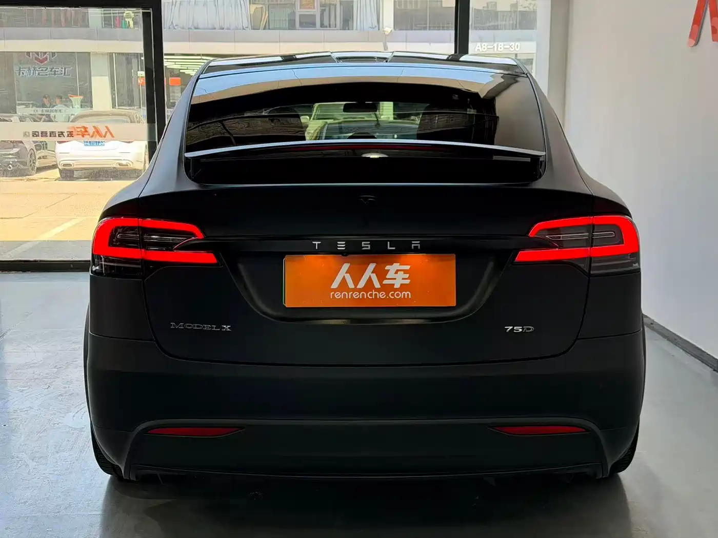 TESLA MODEL X