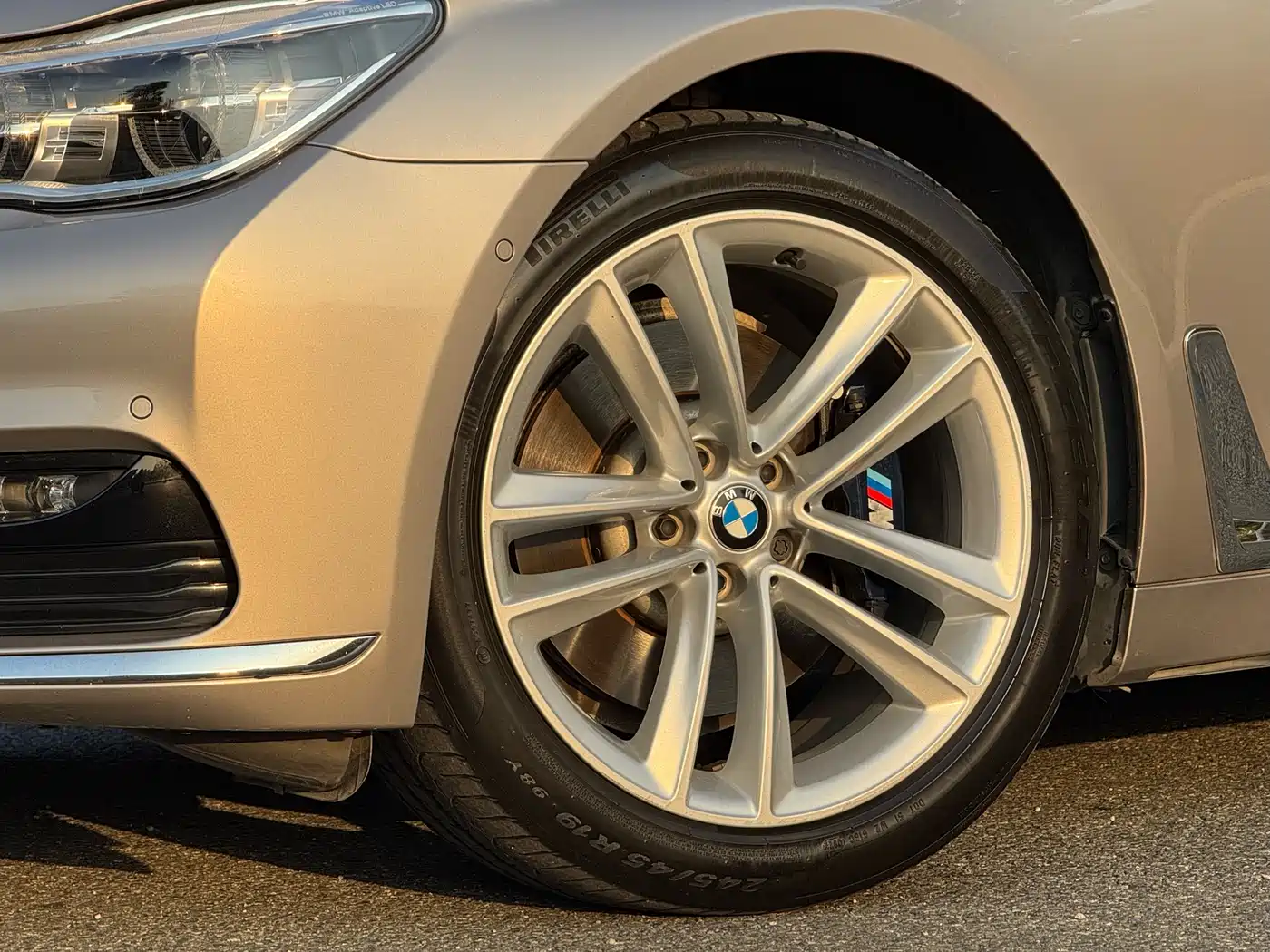 BMW 7 Series 2018 730Li Premium Type Excellence Package фото 5