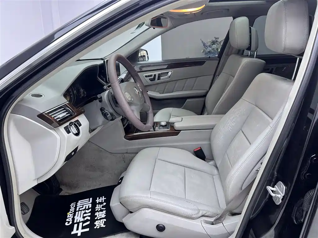 Mercedes-Benz E-Class 2012 E 200 L CGI Elegance фото 18