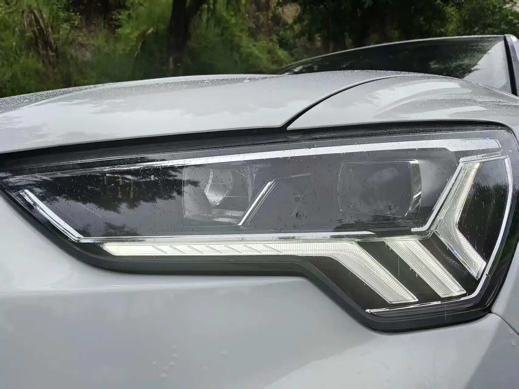 Photo 10 - Audi Q3