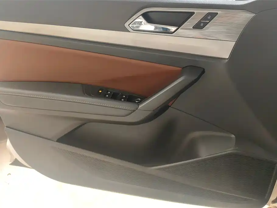 Volkswagen Lavida 2019 280TSI DSG Luxury Edition China VI фото 7