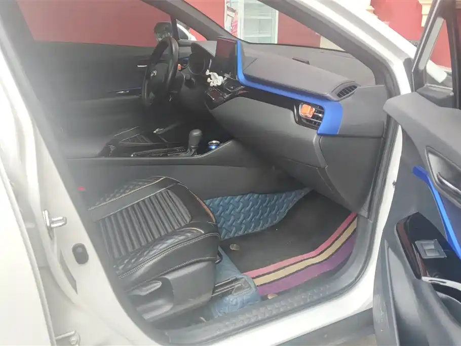 Toyota IZOA 2020 2.0L Yi Xiang Edition фото 8