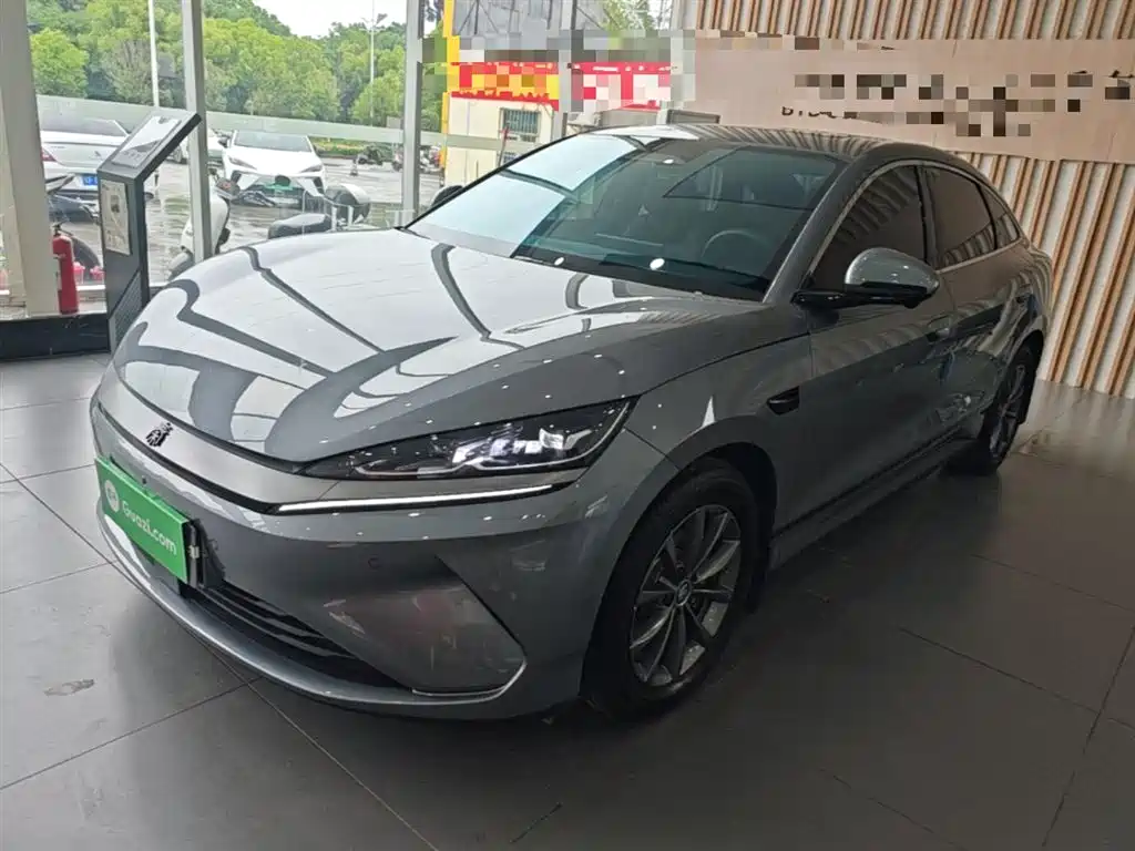 BYD Qin L 2025 EV 470KM Leading Edition фото 2