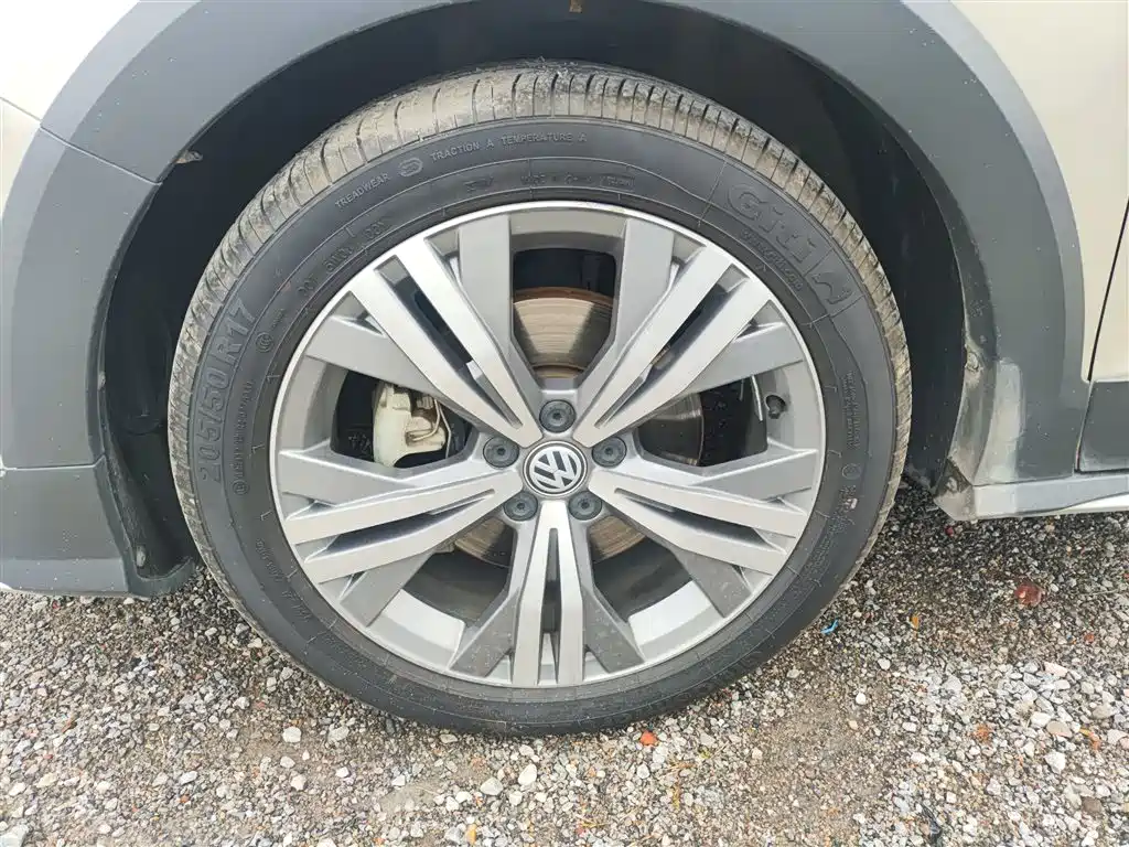 Volkswagen C-TREK 2018 230TSI DSG Luxury фото 25