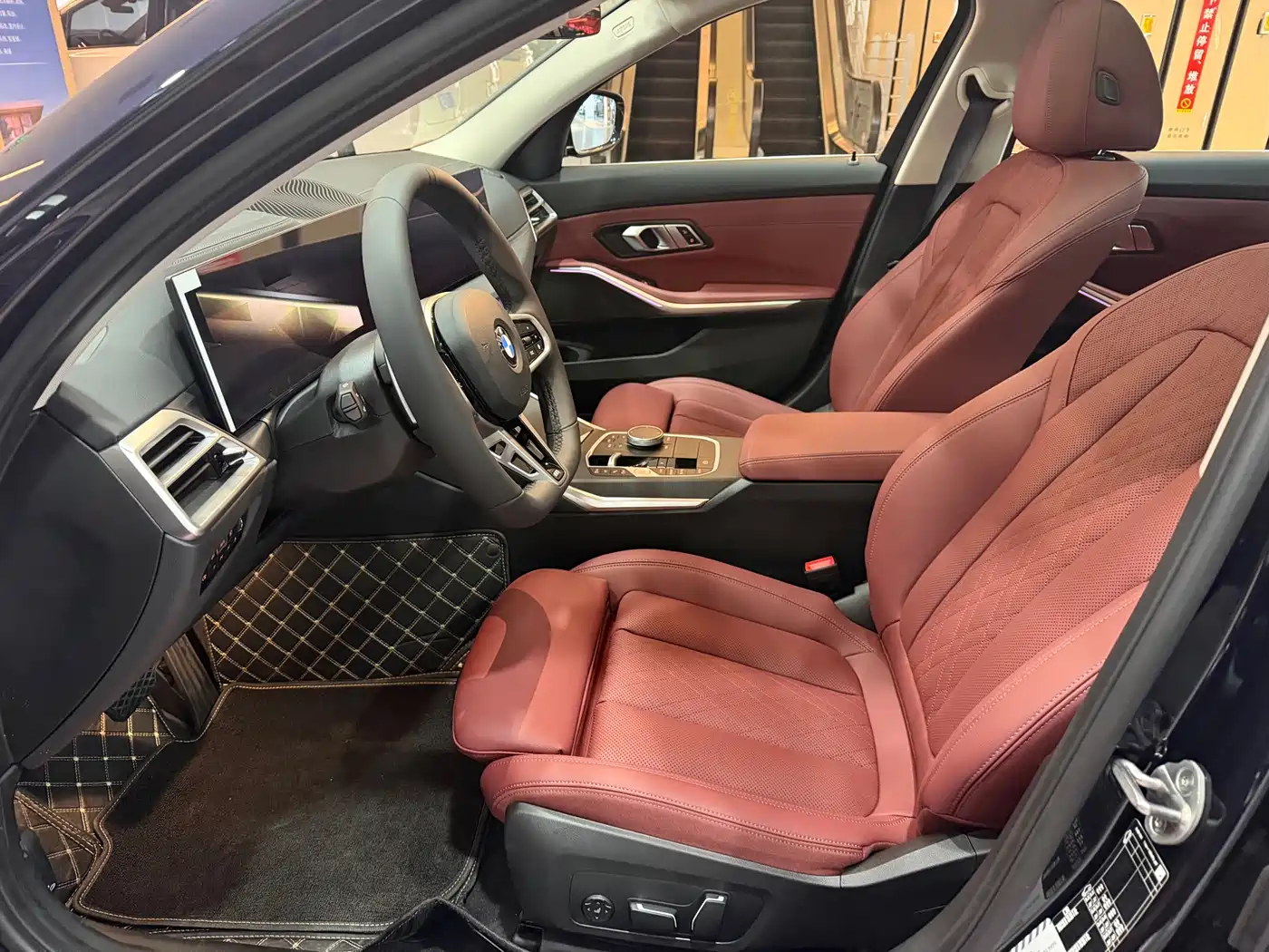 BMW 3 Series 2023 320Li M Sport Package фото 4