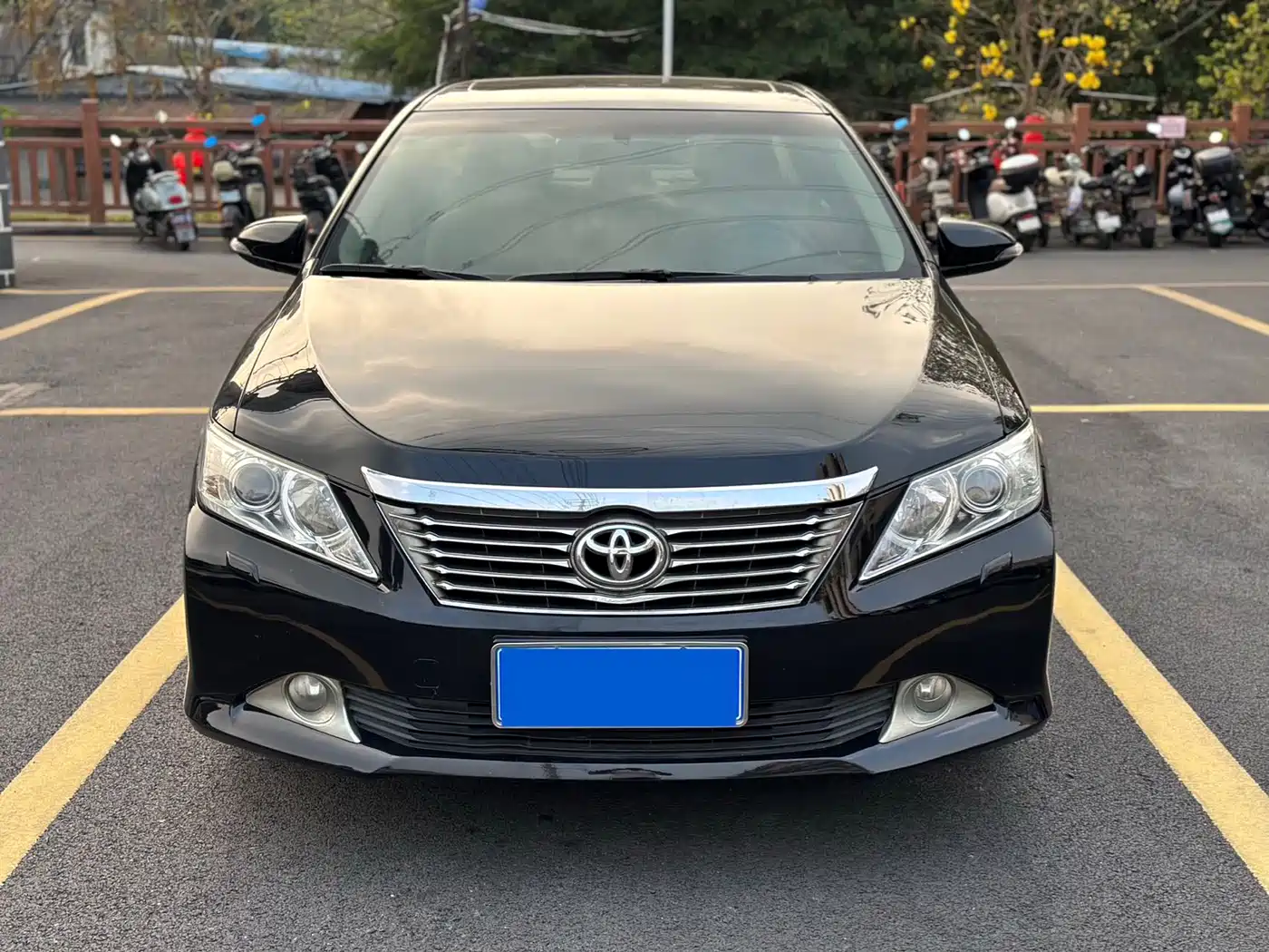 Toyota Camry 2012 2.5G Luxury Edition фото 2