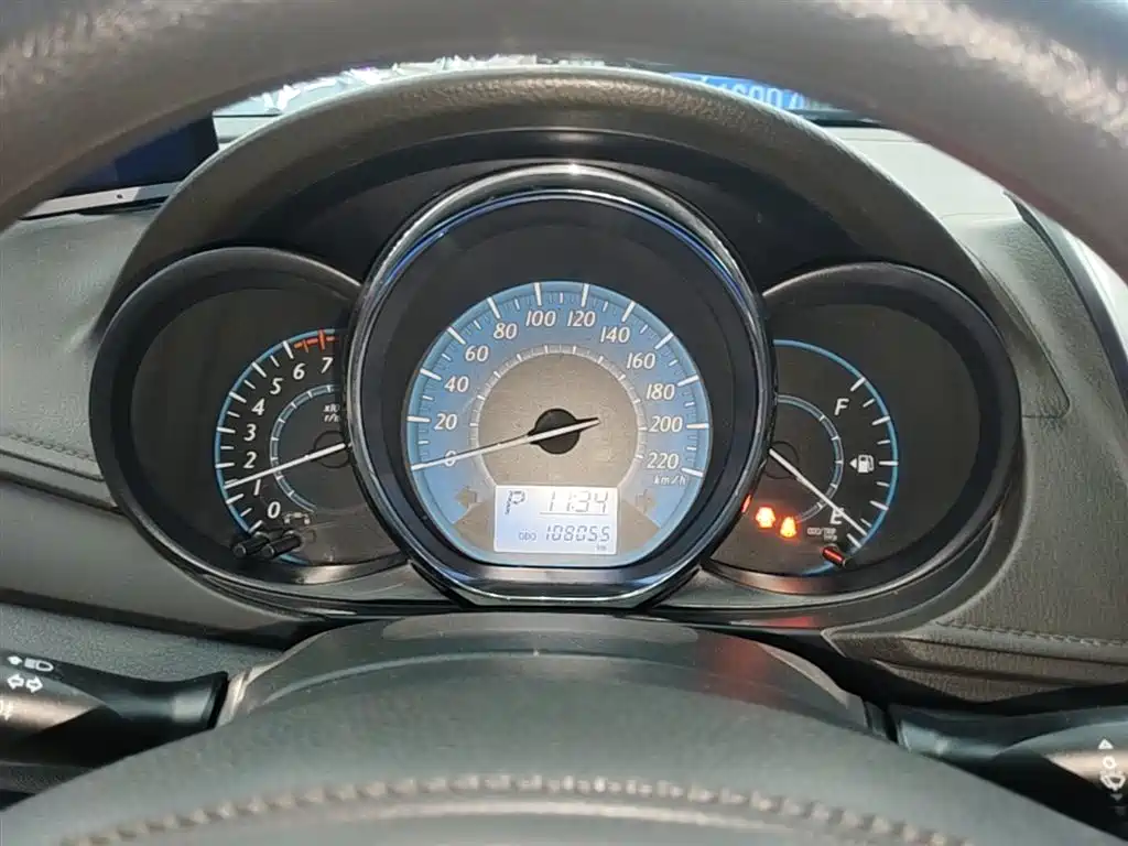 Toyota YARiS L Zhi Xuan 2015 1.5E Auto Charming Edition фото 12