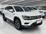 Photo 3 - Volkswagen Tharu