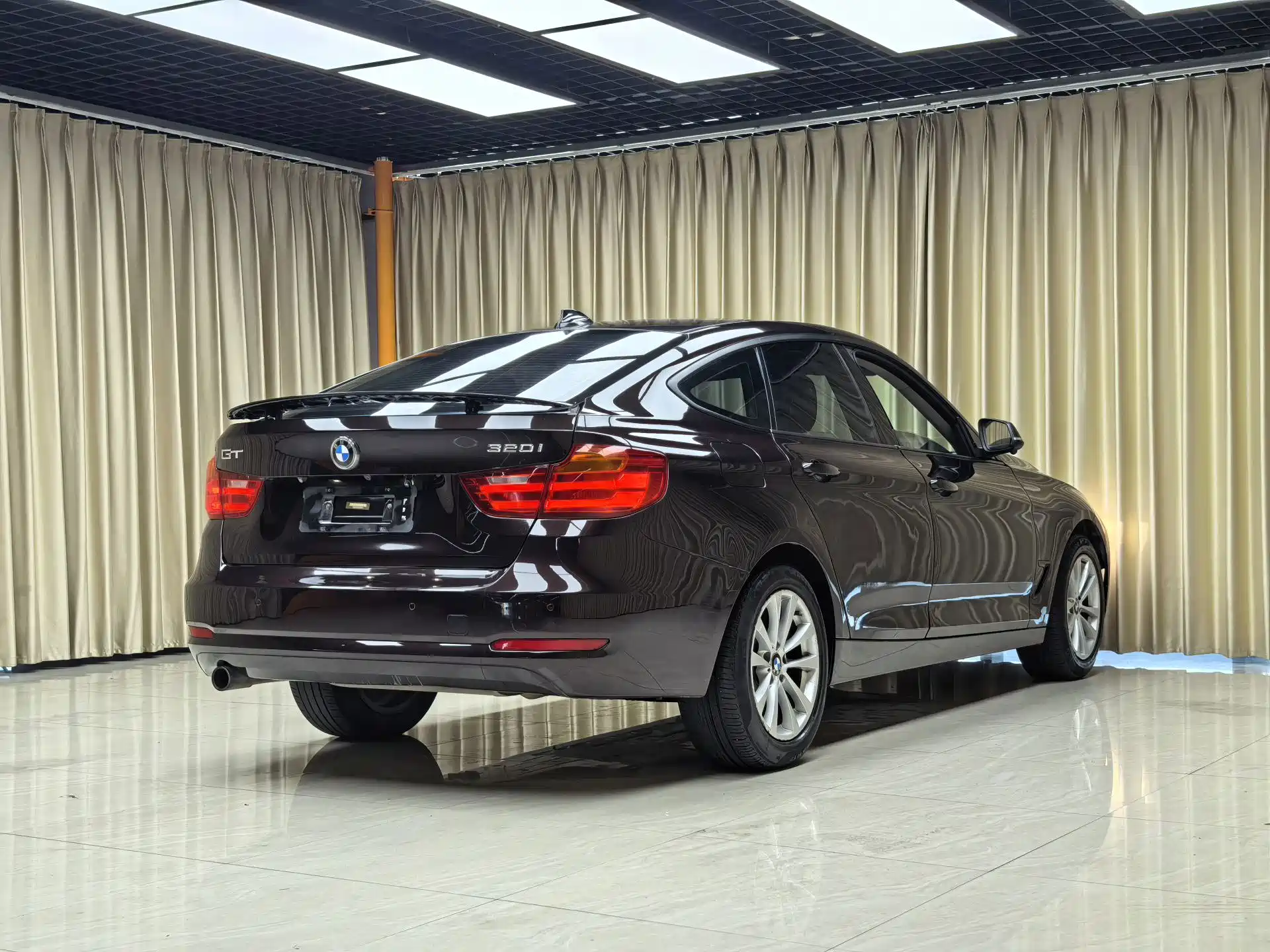 Фото 13 - BMW 3 Series GT