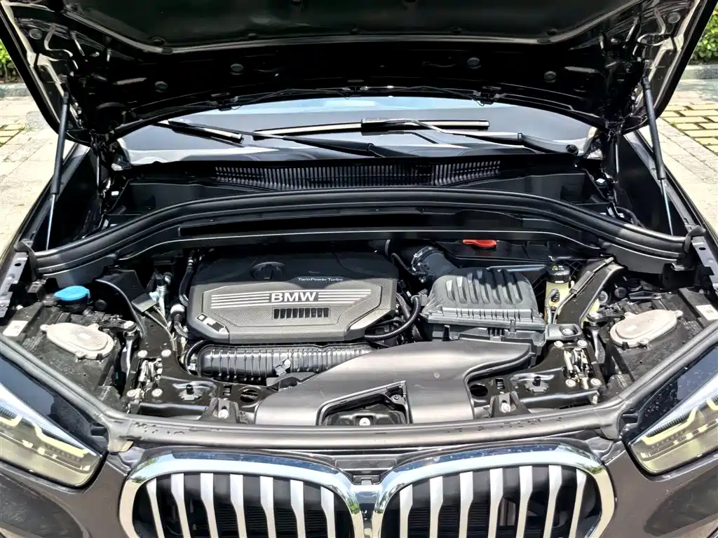 BMW X1 2022 sDrive25Li Leading фото 10