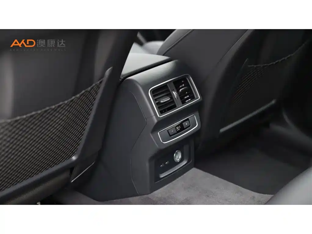 Audi Q5L 2022 40T Luxury Dynamic фото 9