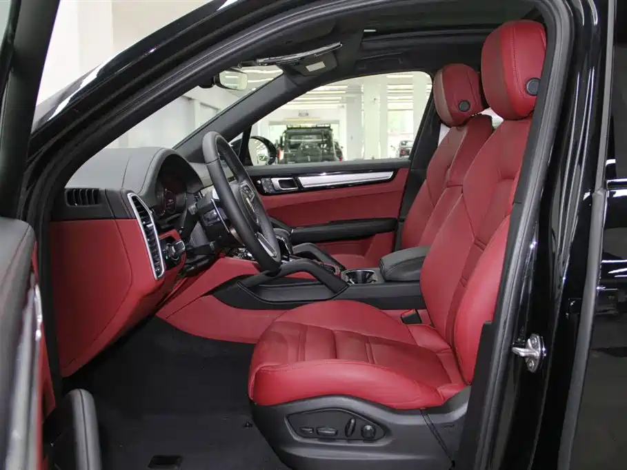 Porsche Cayenne 2023 Cayenne 3.0T Platinum Edition фото 7