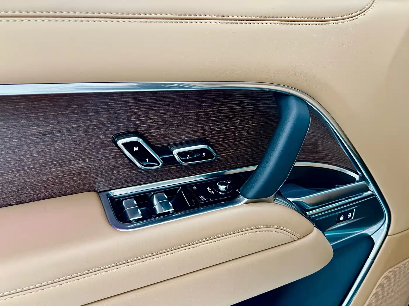 Фото 24 - Land Rover Range Rover