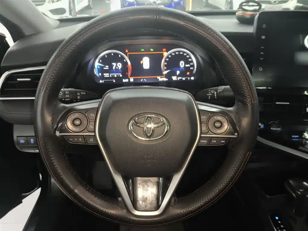 Toyota Camry 2021 2.5G Luxury Edition фото 4