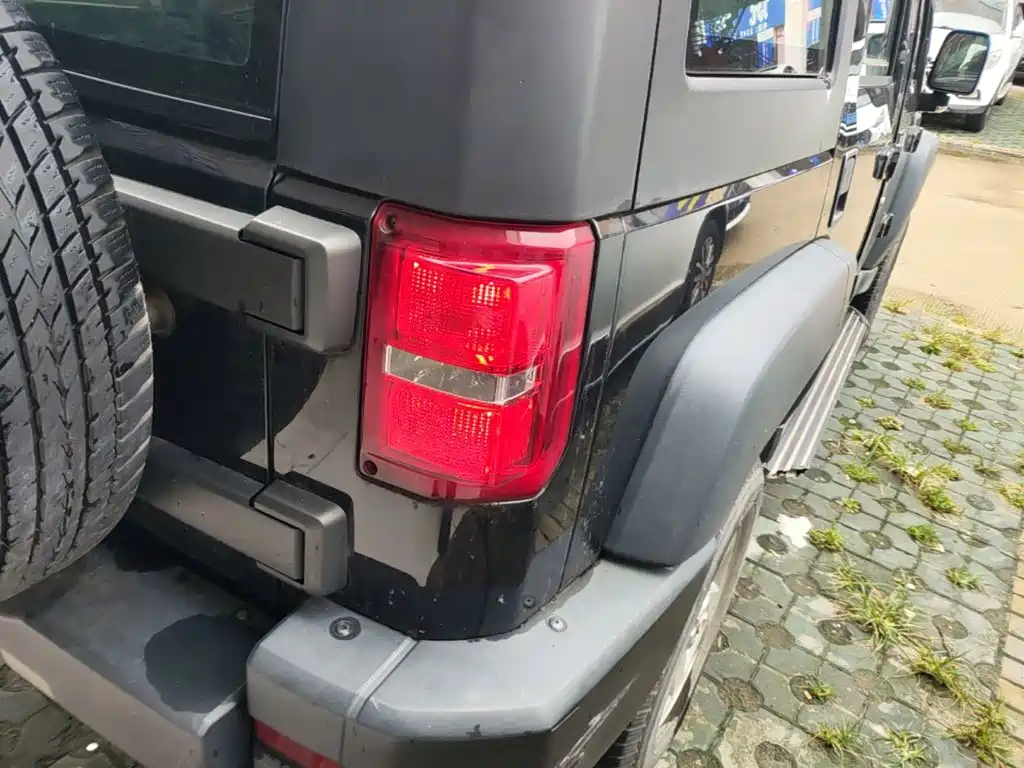 BAIC ORV Beijing Offroad BJ40 2017 2016 Model 40L 2.0T Manual 2WD Luxury