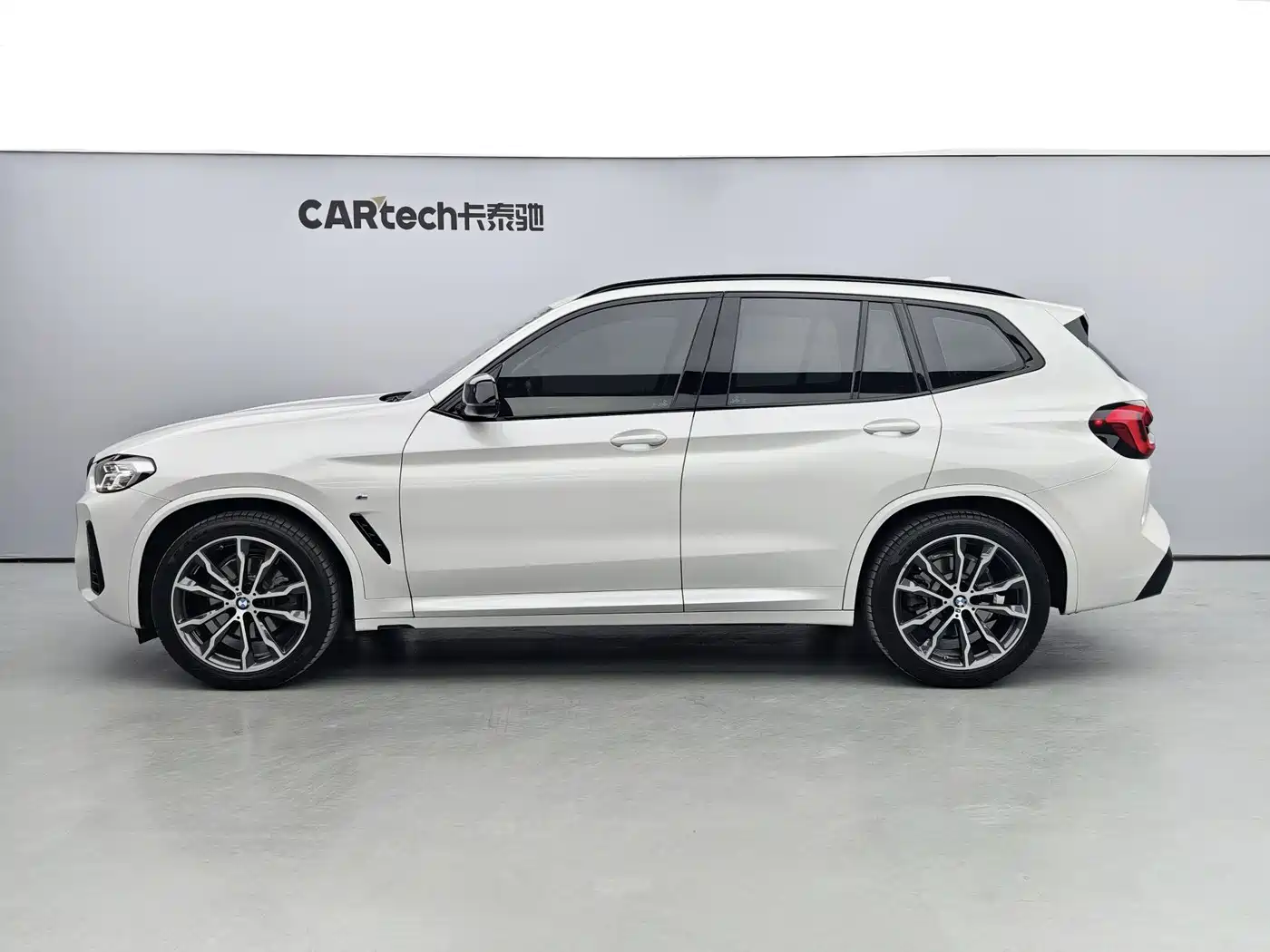 BMW X3 2023 Facelift xDrive30i Leading M Night Package фото 3