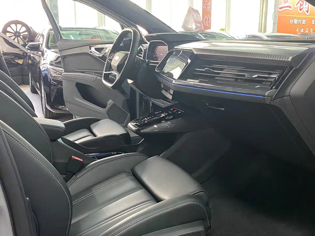 Audi Q4 e-tron 2024 40 e-tron Creation Edition фото 11