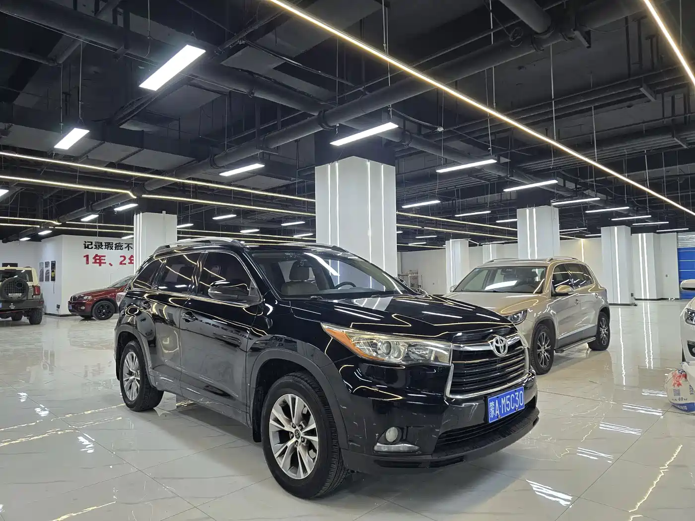 Фото 3 - Toyota Highlander