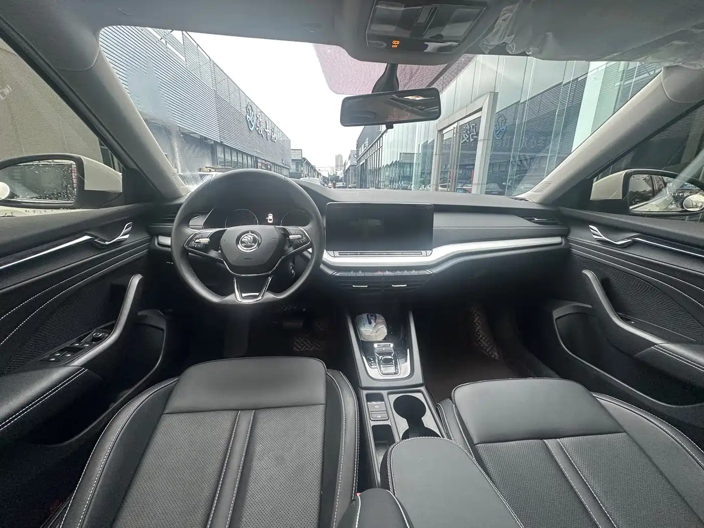 Škoda Octavia 2023 Facelift PRO TSI280 Premium Edition фото 5