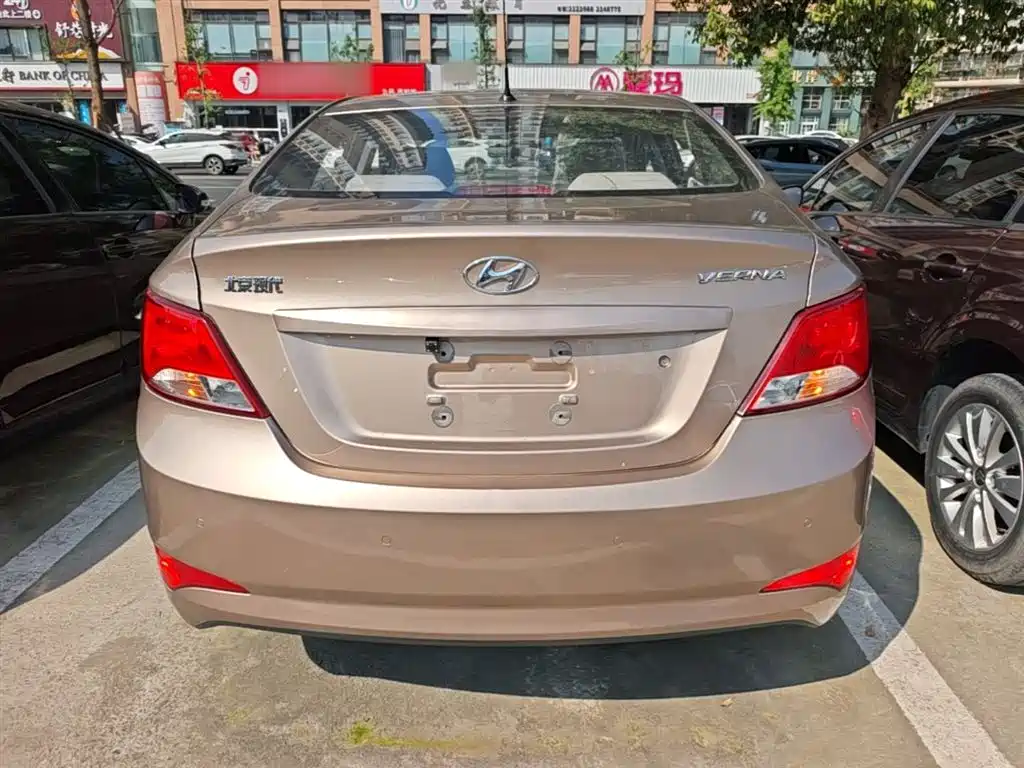 Hyundai Verna 2016 1.4L Automatic Smart GLS фото 6